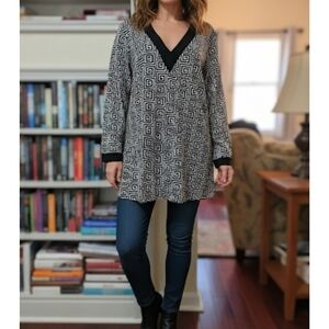 Kenneth Cole Black and White Maze Pattern Tunic, M NWT